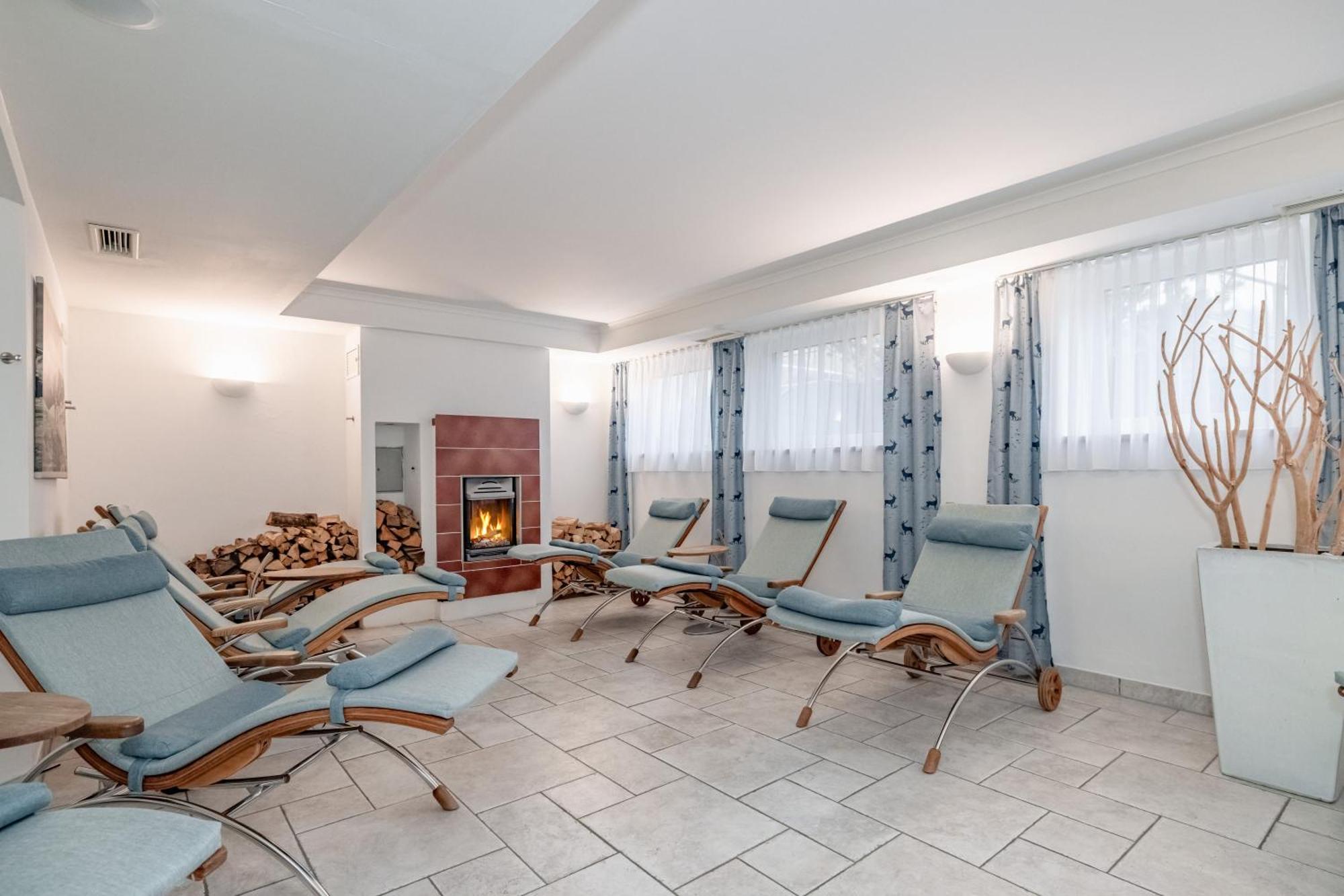 Alpen Adria Hotel & Spa Presseggersee Exterior foto